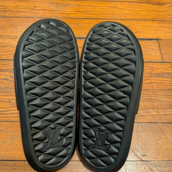 Louis Vuitton Black Embossed Slides - Picture 3 of 4
